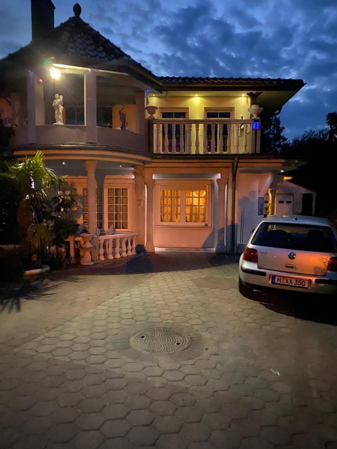 Villa In ヴァルスローデ エクステリア 写真